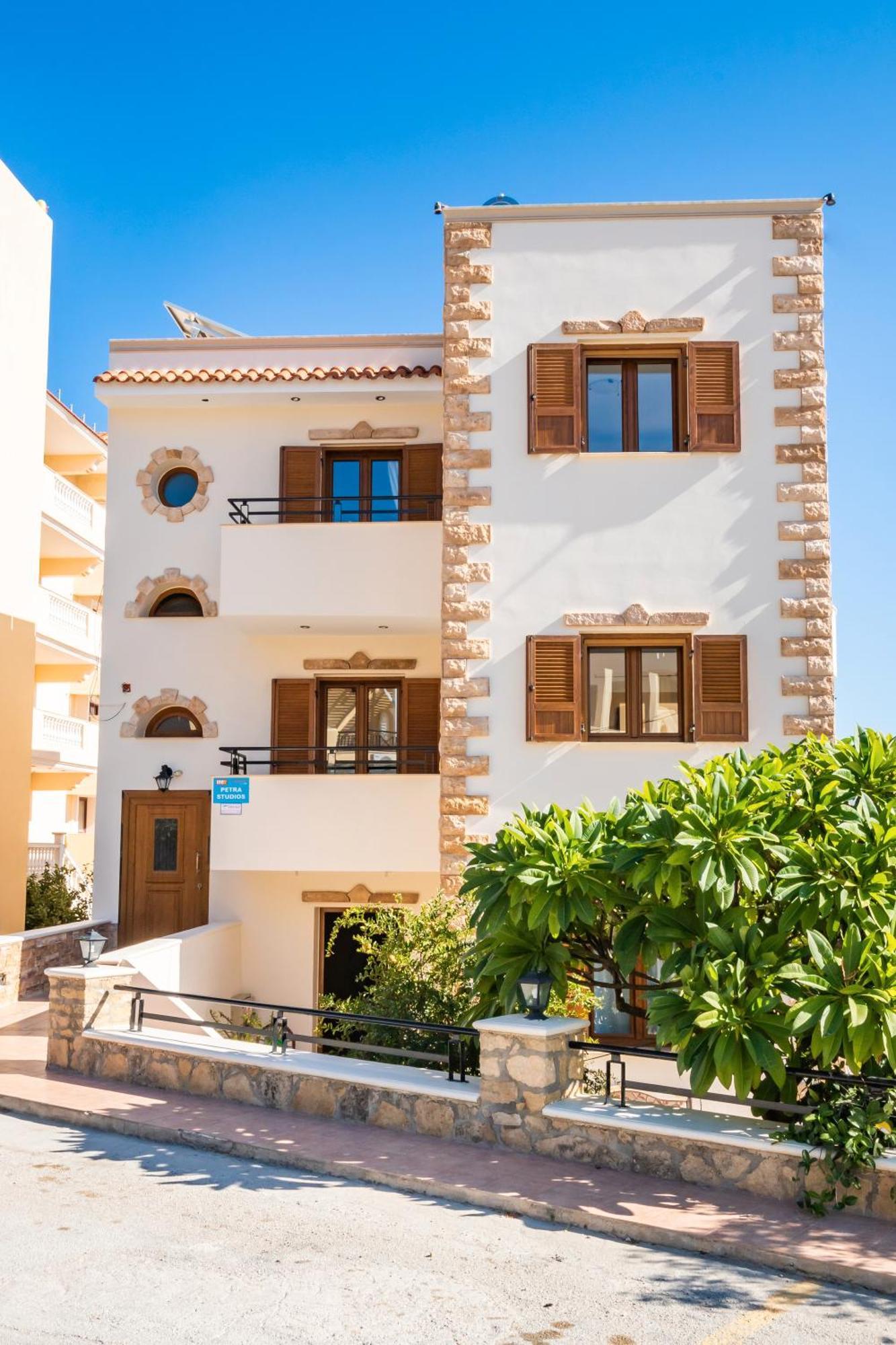 Petra Studios Карпатос Экстерьер фото